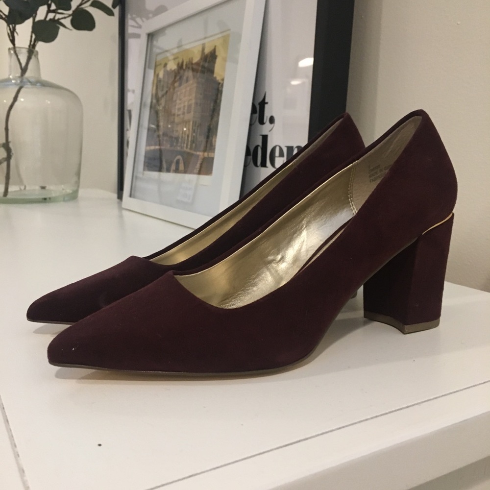 Burgundy block heels - Picture 3 of 7